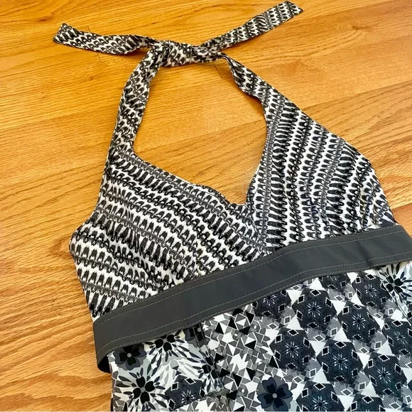 ✳️ ATHLETA Pack Everywhere halter dress - Picture 2 of 16